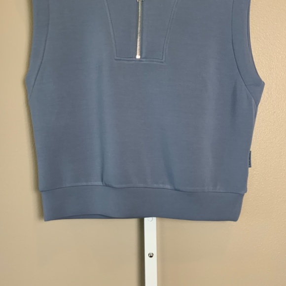 Varley Loretta Half-Zip Sleeveless Sweat - Picture 12 of 16
